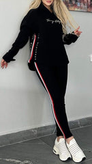 Damski garnitur casual w paski z długim rękawem i kapturem