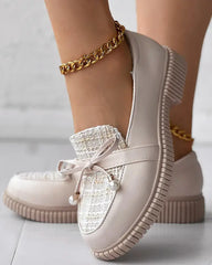 Grube tweedowe, patchworkowe mokasyny z koronką