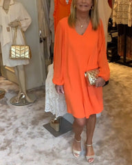 Wygodna mini sukienka z długimi rękawami - styl i komfort