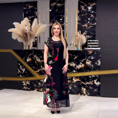 Nowa sukienka midi z krótkim rękawem i szyfonu z nadrukiem motyli