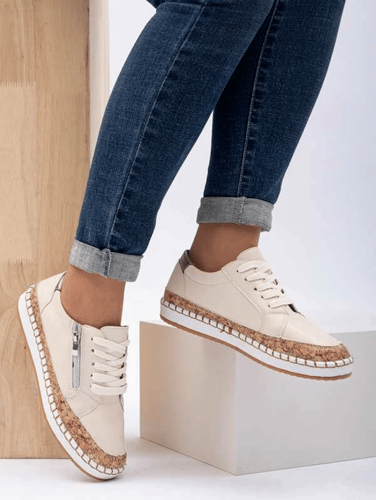 Nowe, sznurowane tenisówki zdobione zamkiem błyskawicznym