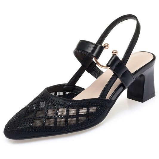 Błyszczące sandały na pięcie blokowej blokowej