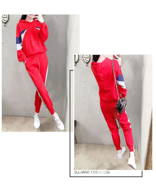 Dwuczęściowy zestaw dresowy o swobodnym kroju