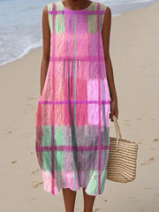 Damska sukienka w kratę w swobodnej kolorystyce, bez rękawów