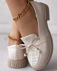 Grube tweedowe, patchworkowe mokasyny z koronką