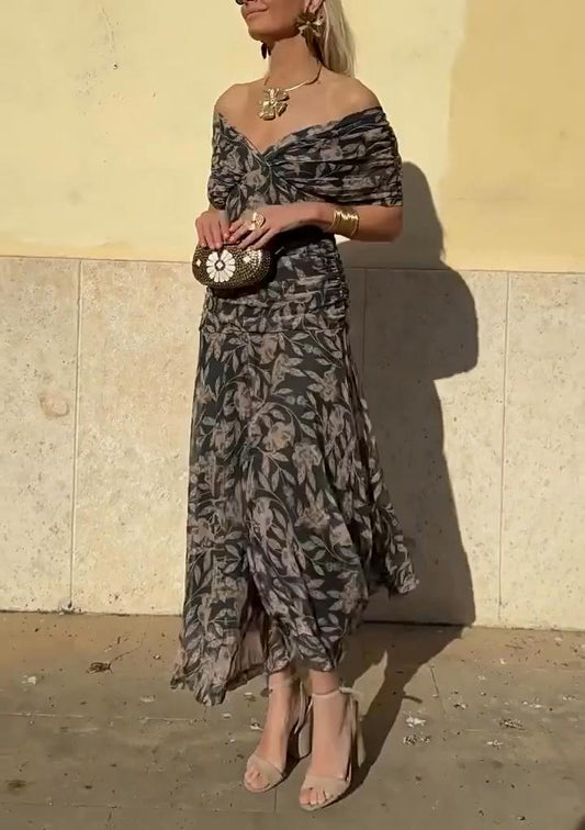 Sukienka damska z dekoltem w serek i nadrukiem odsłaniająca ramiona