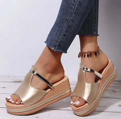 Damskie sandały na zwykłym klinie