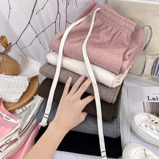 Ciepłe, aksamitne spodnie z szerokimi nogawkami i grubym kaszmirowym ściągaczem