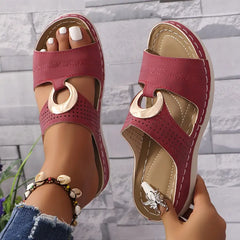 Swobodny oddychanie kobiet na sandałach platformowych ortopedycznych