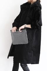 Wodoodporna wiatrówka z kapturem i kapturem