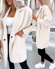 Casualowy płaszcz z kołnierzykiem i długimi rękawami, zapinany na guziki i kieszeniami