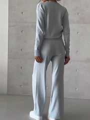 Damski garnitur z dzianinowymi spodniami w jednolitym kolorze
