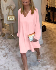 Wygodna mini sukienka z długimi rękawami - styl i komfort