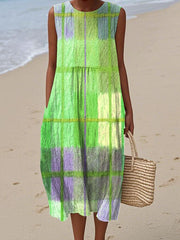 Damska sukienka w kratę w swobodnej kolorystyce, bez rękawów