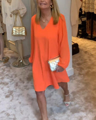 Wygodna mini sukienka z długimi rękawami - styl i komfort