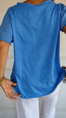 Damski krótki, swobodny top z dekoltem w kształcie litery V