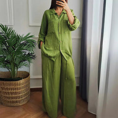 Bawełniany i lniany top z sznurkiem oraz bawełnianymi i lnianymi spodniami