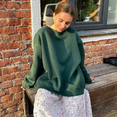 Bluza oversize w jednolitym kolorze z okrągłym dekoltem