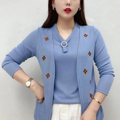 🍂Jesienne promocje🍂Elegancki top damski z kwiatowym haftem i dekoltem w kształcie litery V