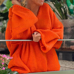 Luźny sweter w wieku silnym kobiet