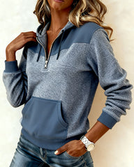 Luźna bluza z kapturem, zamkiem błyskawicznym i kieszenią