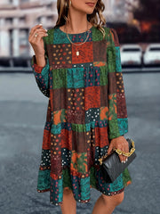 Plus Size Sukienka Boho Chic - Żywy patchworkowy nadruk z zwiewnymi latarniowymi rękawami - Okrągły dekolt, Luźny krój, Mini sukienka dla kobiet