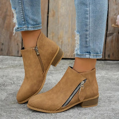 Buty kostki w stylu retro na pięcie
