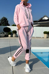 Damski, ściągany top z kapturem i spodniami w paski, swobodny garnitur