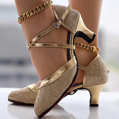 Eleganckie, masywne obcasy kobiet