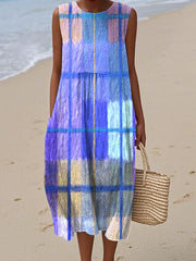 Damska sukienka w kratę w swobodnej kolorystyce, bez rękawów