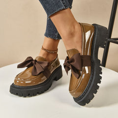 Niepoślizgowe mokasyny damskie