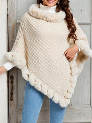 Dziane ponczo: obszycie ze sztucznego futra, wygodny szalik zimowy