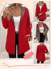 Dwustronny płaszcz z kapturem i nadrukiem w panterkę