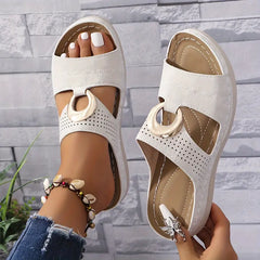 Swobodny oddychanie kobiet na sandałach platformowych ortopedycznych