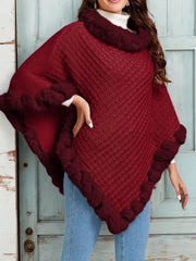 Dziane ponczo: obszycie ze sztucznego futra, wygodny szalik zimowy