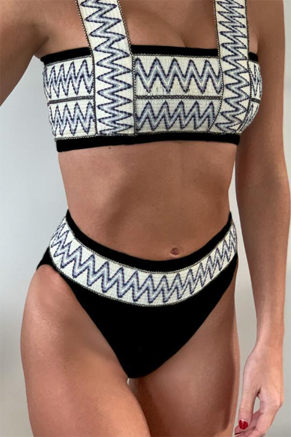 Etniczne haftowane szwy bikini